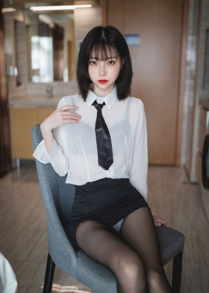 大奶在线观看