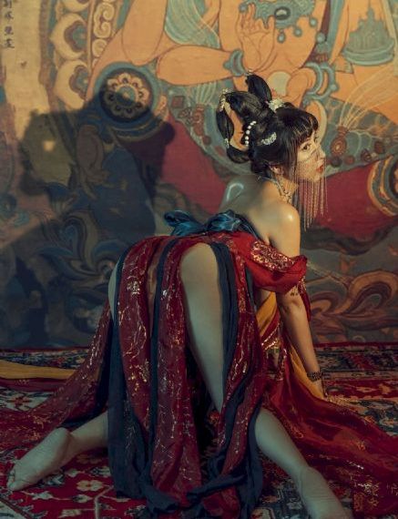 紧身裙女教师在线观看